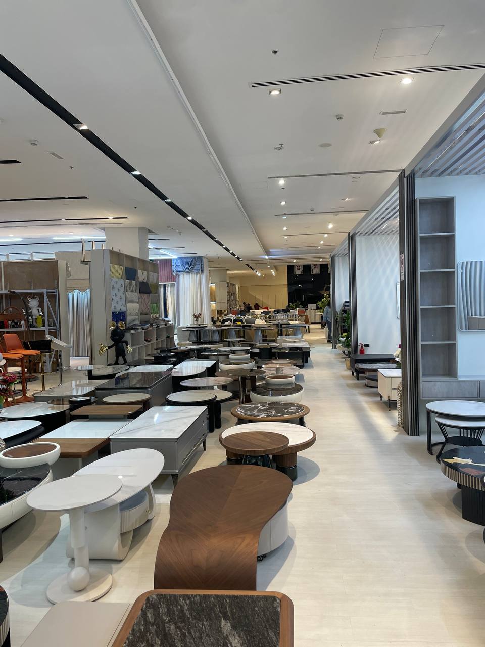 Dream Style showroom seating area